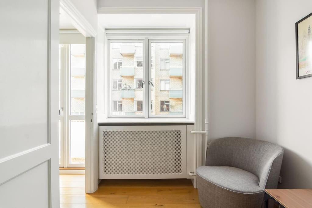 Cozy Apartment In Christianshavn W Two Balconies. Copenhagen Exterior photo